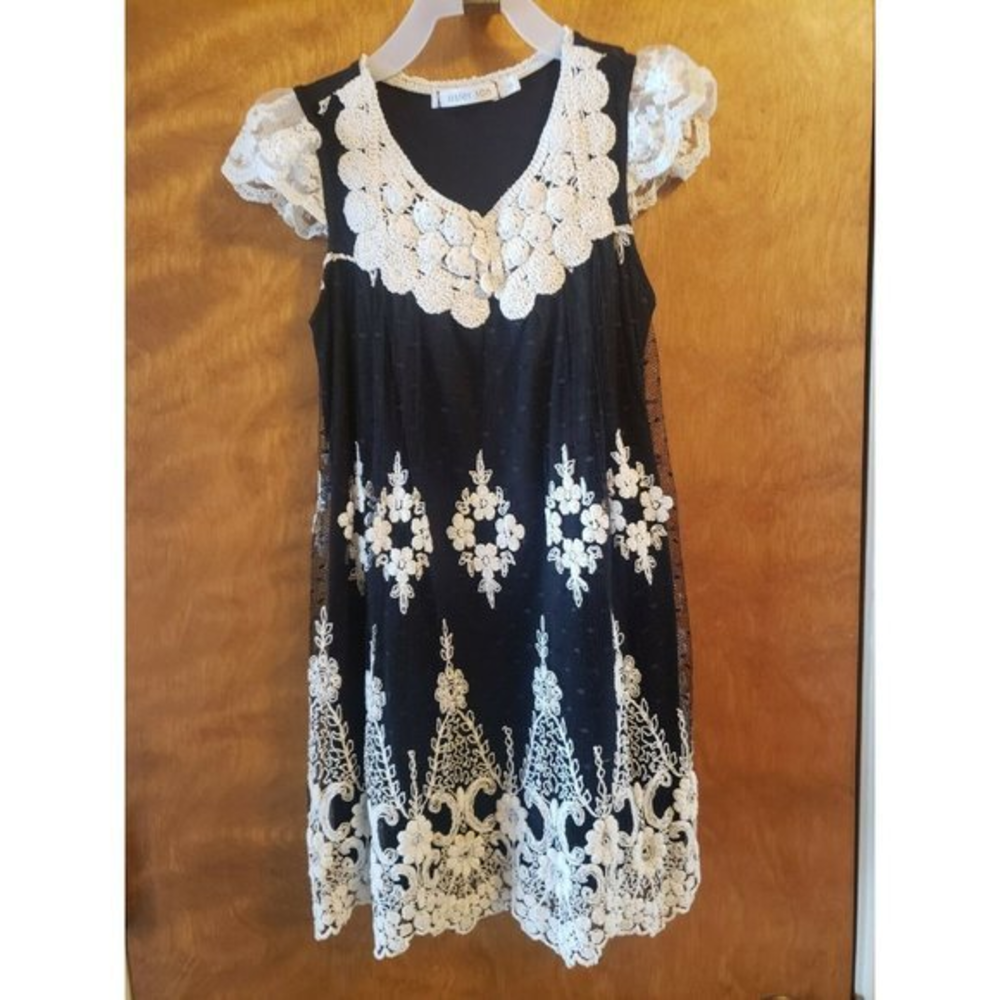 Sister Sam Black Dress with Off-White Crochet Trimmed Mexican‎ Style - Size 6X